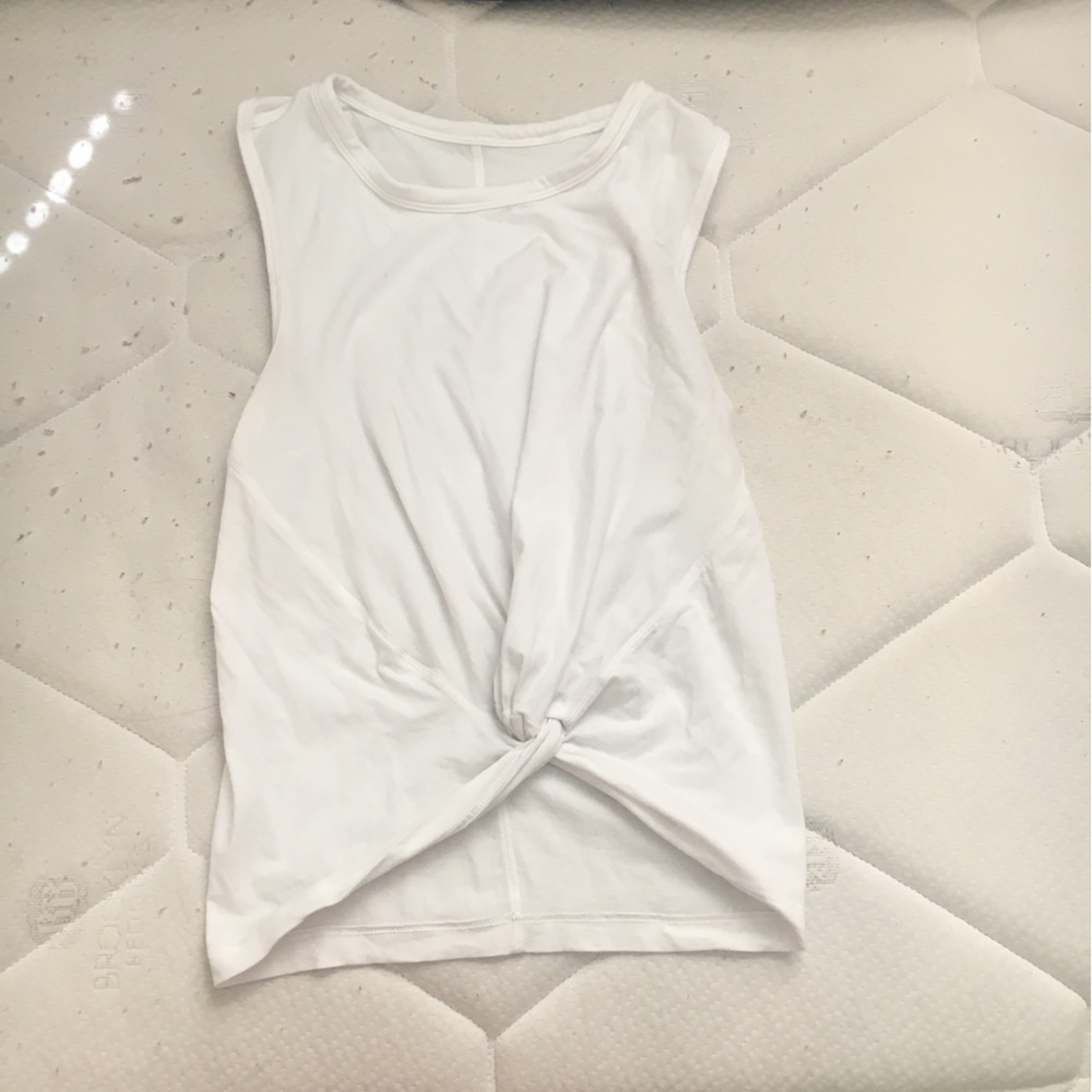 Lululemon crossed work out top